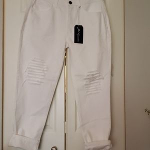 Style js63 white capri jean